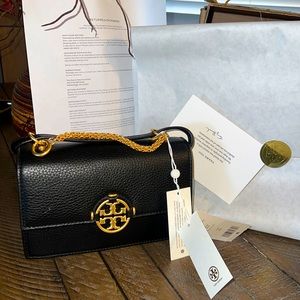 Brand new Tory Burch handbag. Never used.